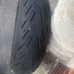 Michelin road 5 180/55/17