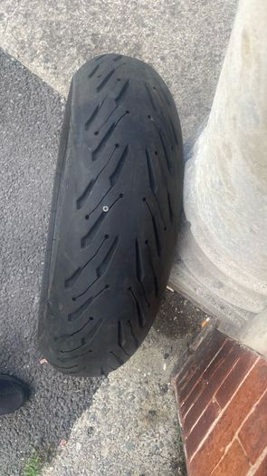 Michelin road 5 180/55/17