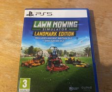 Lawn Mowing Simulator: Landmark Edition PS5