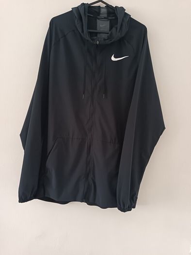 Nike Black Zip Jacket Large Running Gym Windbreaker