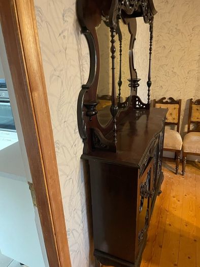 Antique / Vintage Ornate Mahogany Sideboard Display Cabinet with Mirror Back