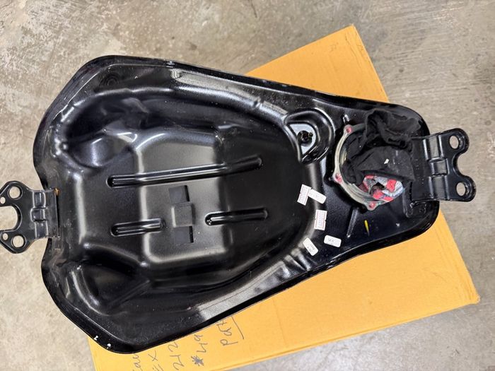 kawasaki ex 650 Tank 212