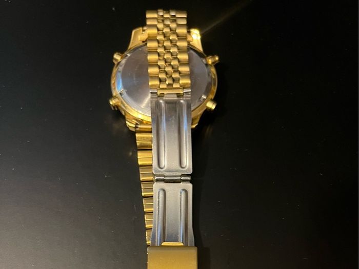 Citizen quartz WR 100 watch