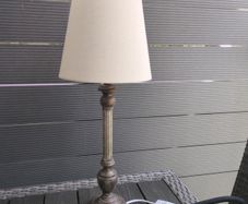 Gorgeous table lamp