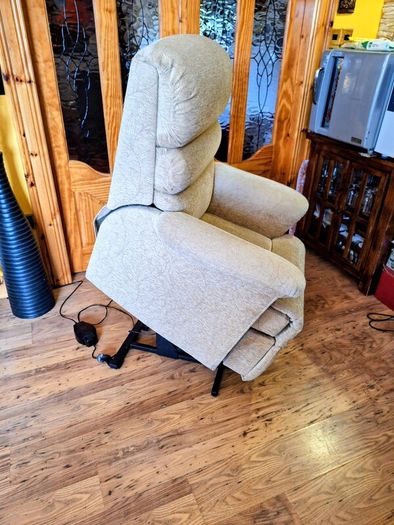 riser recliner electric armchair