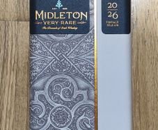 Midleton box with invitation card