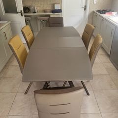 Dining Table (extendable) & 6 Chairs