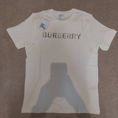 White burberry t-shirt