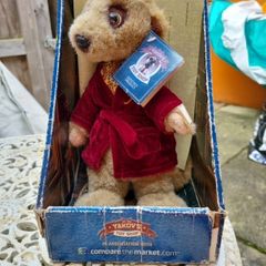 compare the market meerkat Alexksandr