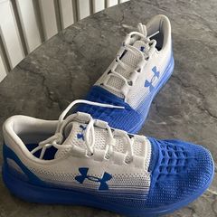 runners Under Armour size 10