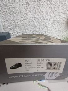 Safety boots