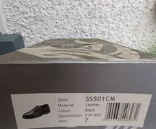 Safety boots