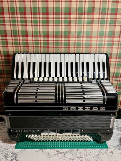 Piano accordion Hohner Morino Cassotto VN