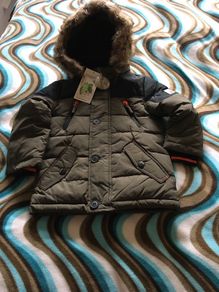 Beautiful Down Jacket, hood  with detachable fur, size 2-3 years
