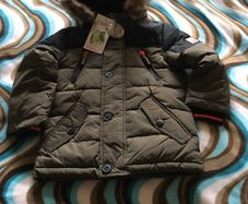 Beautiful Down Jacket, hood  with detachable fur, size 2-3 years