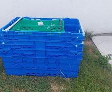 Storage crates