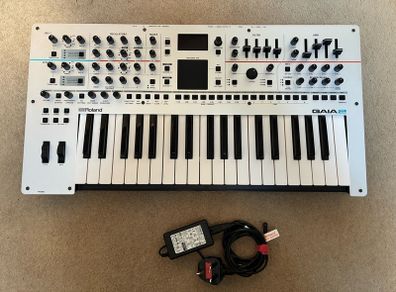 Roland Gaia 2 Synthesizer