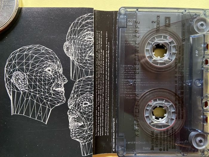 Kraftwerk  |  E L E C T R I C  C A F E