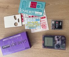 Nintendo Gameboy Pocket MGB-001 Clear Purple Boxed with Manual and Flash Card 4 GB included all the games