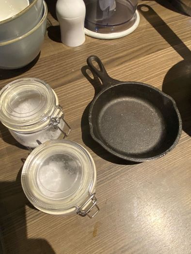 baking tray, rolling pin, mixing bowls, accessories
