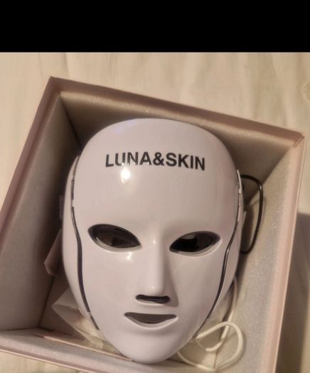 LED regen mask