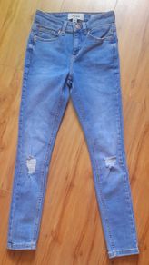 girls ripped skinny jeans