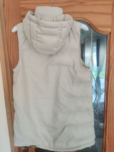 Zara Ivory quilted hooded long gilet size M UK10/12 Perfect condition Postage included