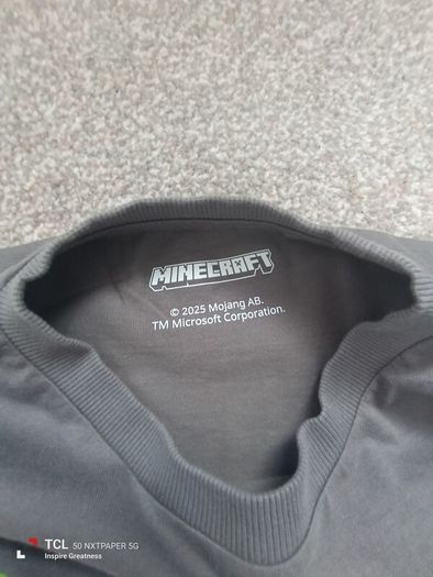 boy's long sleeves top. Age7/8
