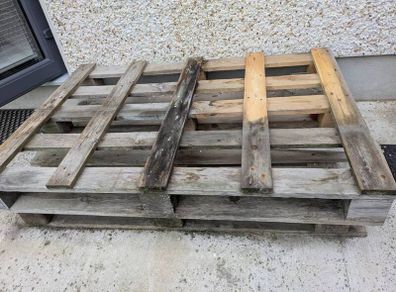 2 pallets free