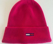 Pink Tommy Hilfiger hat