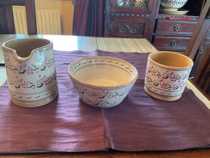 Nicholas Mosse New Lavender breakfast set , a 6 inch diameter bowl, cylinder jug and large mug