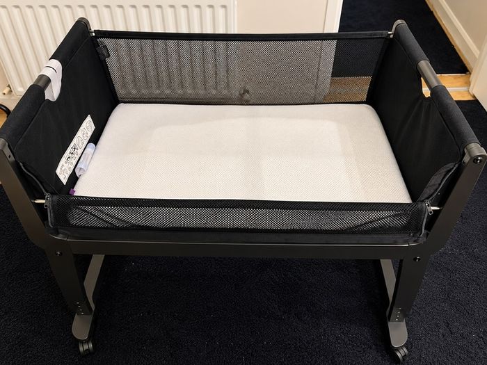 SnuzPod Studio Bedside Baby Crib Like New