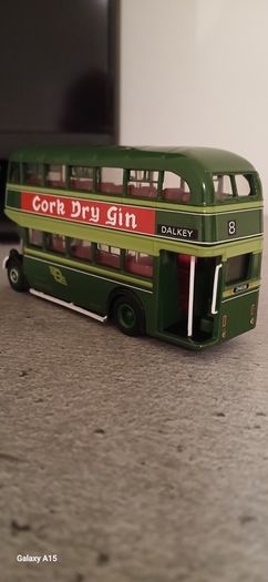 model bus