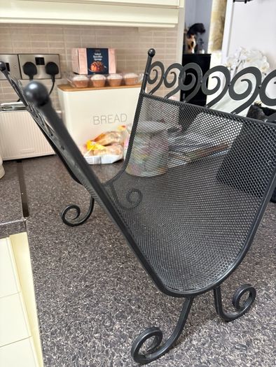 Magazine rack