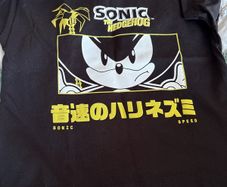 Sonic the hedgehog tshirt