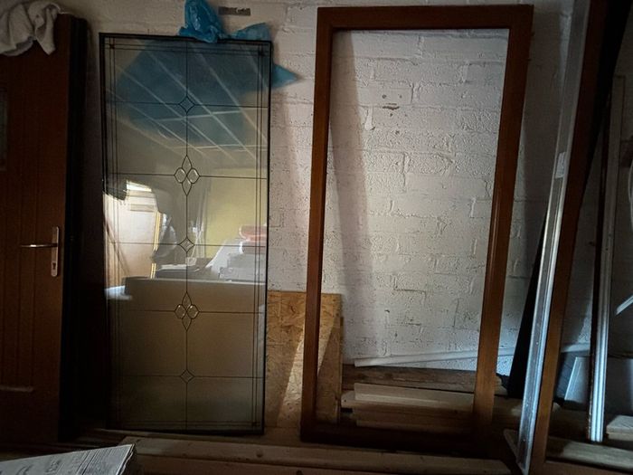 Side door glass