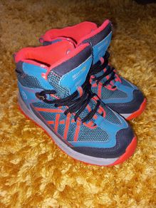 Regatta kids hiking boots UK10 EU29