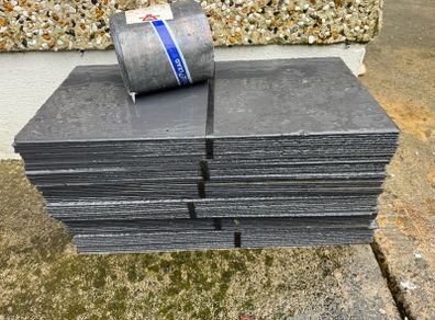 Slates - Berona Std Black 600 X 300 and lead