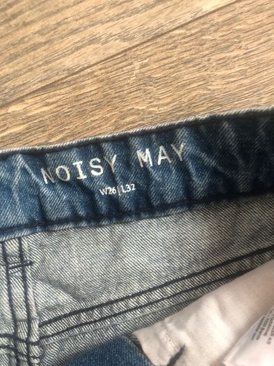 Noisy May jeans