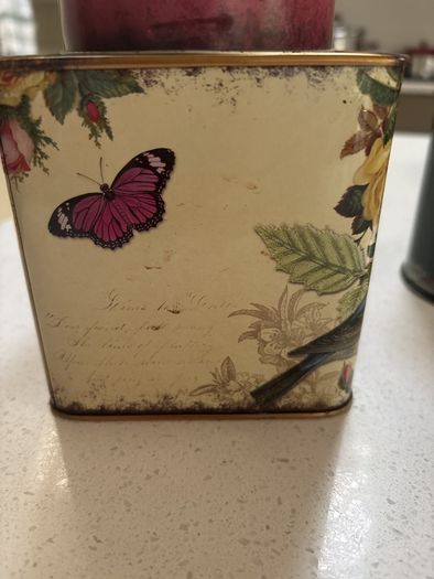 Vintage Tea Caddy - Nostalgia by Siam Selection Air Tight colourful tea caddy and Free Harrods Pure Garden Fresh Assam Tea - airtight round tea caddy