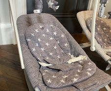 Joie Bouncer. 25 euro, With Soothing Vibrate feature, Nature sounds and Lullabies