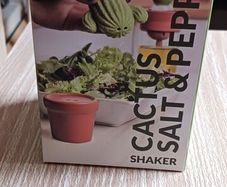 Salt and pepper shaker