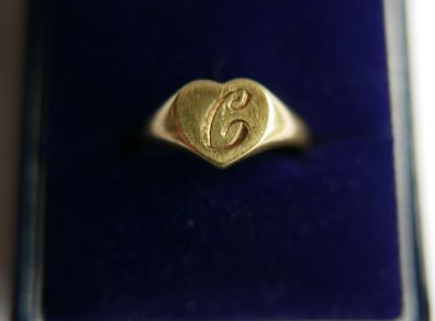 Vintage 18K Yellow Gold 750 Heart Engraved  Ring size P - 4,5g