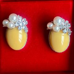 Brand new Pearl & Stone Stud Earrings