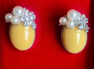 Brand new Pearl & Stone Stud Earrings