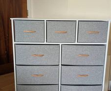 Chest of drawers