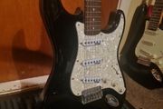 fender squier strat std (Wilkinson scratchplate)