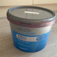 Valspar paint Ruby Rouge 10L