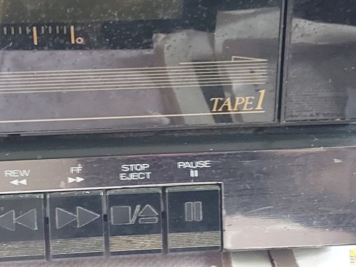 Mitsubishi Music Centre, Model DA-60R, Radio, CD, Tape, Phono, Aux, 2 Philips speakers included, in good condition for its age