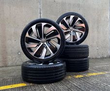 Genuine Volkswagen Arteon R-Line Montevideo 19" Alloys & Tyres (Set of 5)